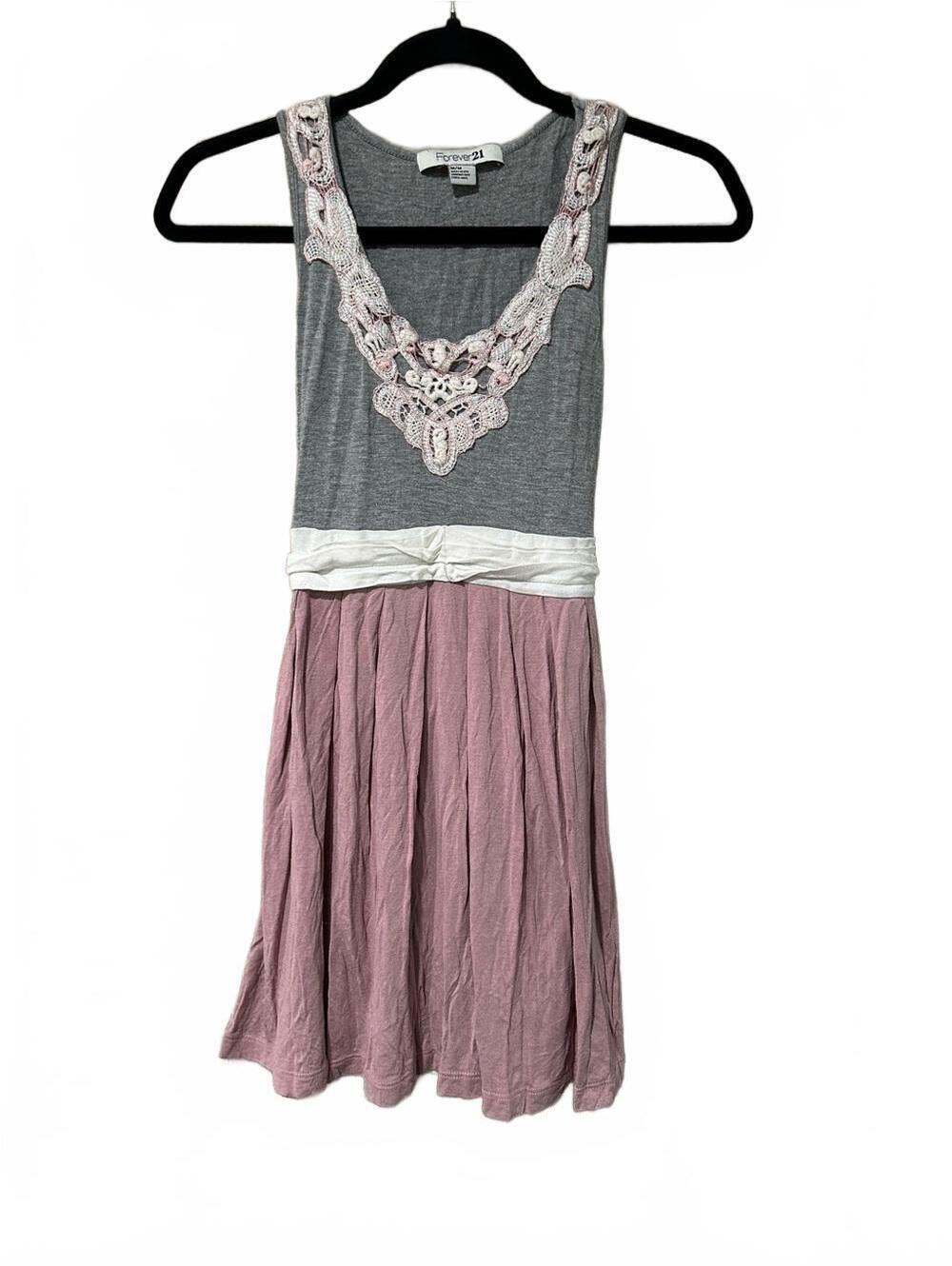 Y2K forever 21 Gray & Dusty Pink Lace-Trim Sleeveless Dress
